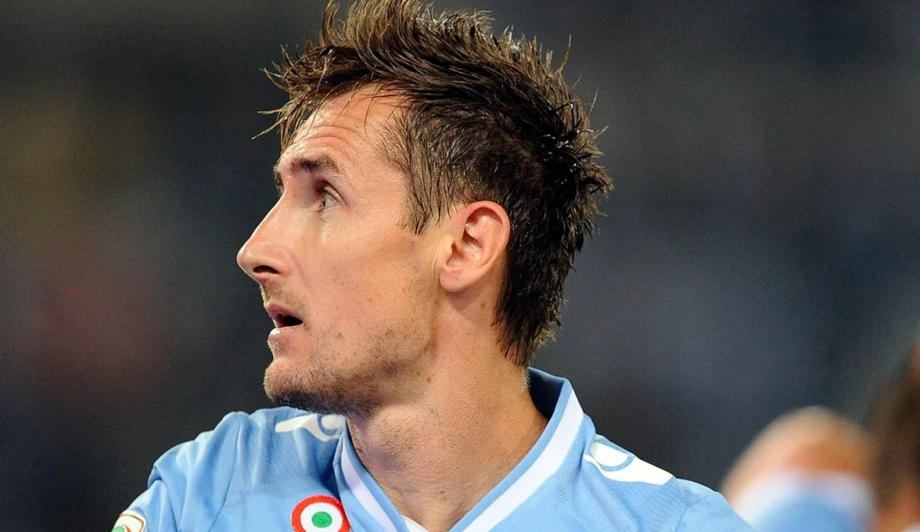 Klose con la maglia della Lazio