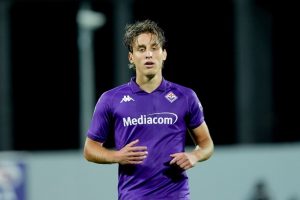 Bove con la maglia della Fiorentina (Getty Images)