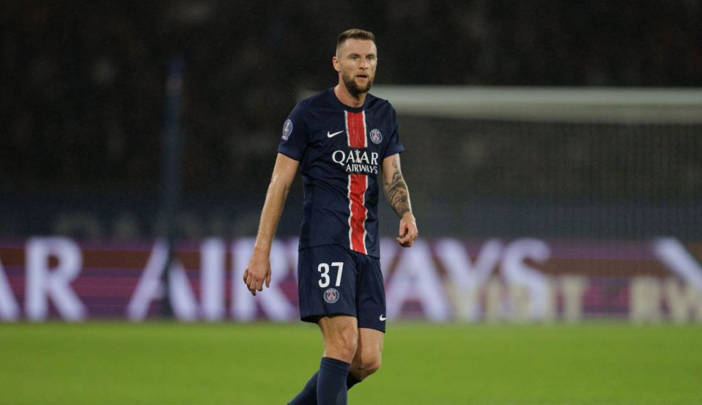 Škriniar con la maglia del PSG (Getty Images)