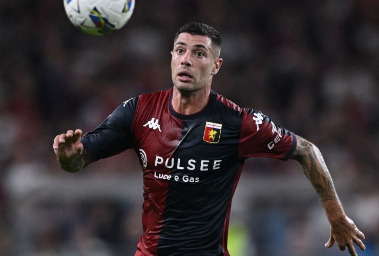 Stefano Sabelli in azione con la maglia del Genoa (Getty Images)