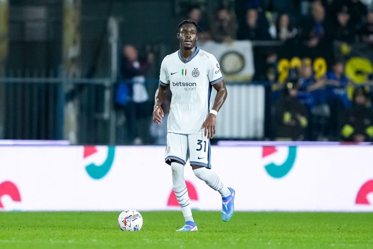 Yann Bisseck in azione (Getty Images)