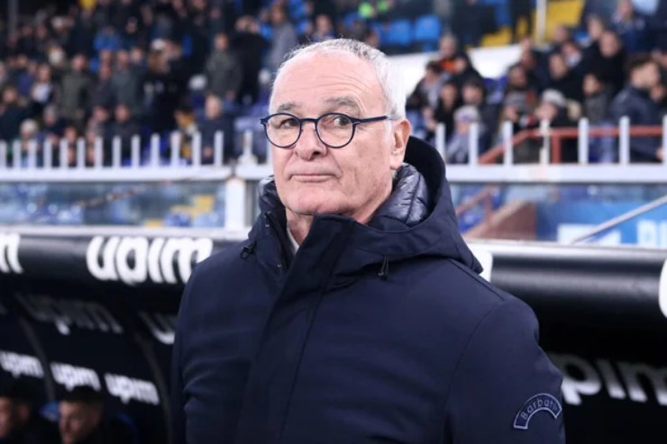 Claudio Ranieri durante una partita a Genova