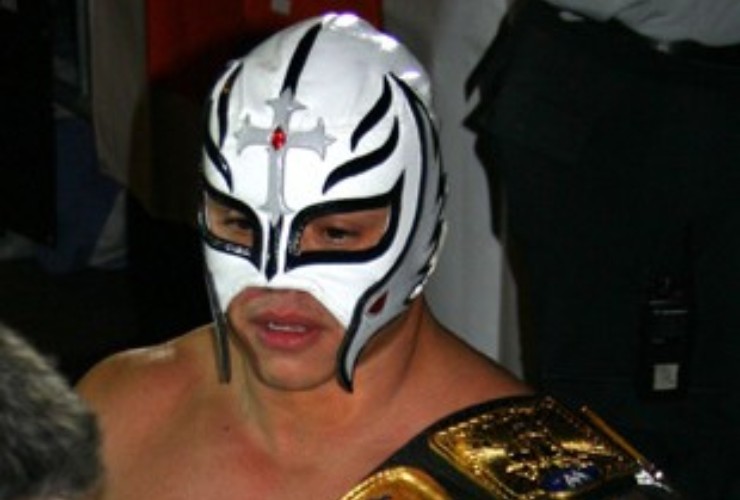 Il famoso Rey Mysterio, suo nipote ed allievo (Wikipedia static)