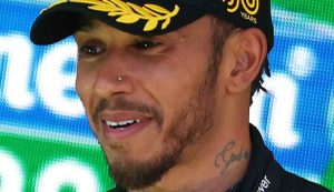 Lewis Hamilton nel 2022 (Wikipedia Governo do Estado de São Paulo)