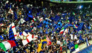 Tifosi dell'Inter (Wikipedia Oscar Federico Bodini)