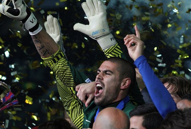 Valdés mentre festeggia con il Barcellona (Wikipedia Christopher Johnson)